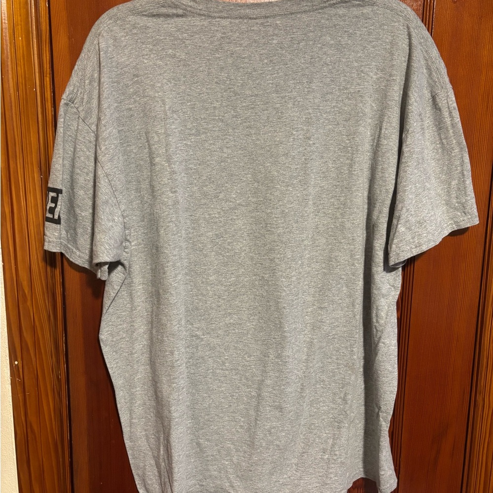 NEFFxSTARWARS Gray Baby Yoda Grogu Neon Graphic T-Shirt Size XL - Picture 5 of 5